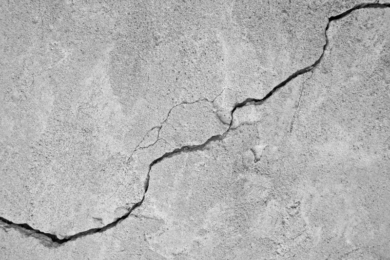 Cracked Concrete Repair in Des Moines, IA